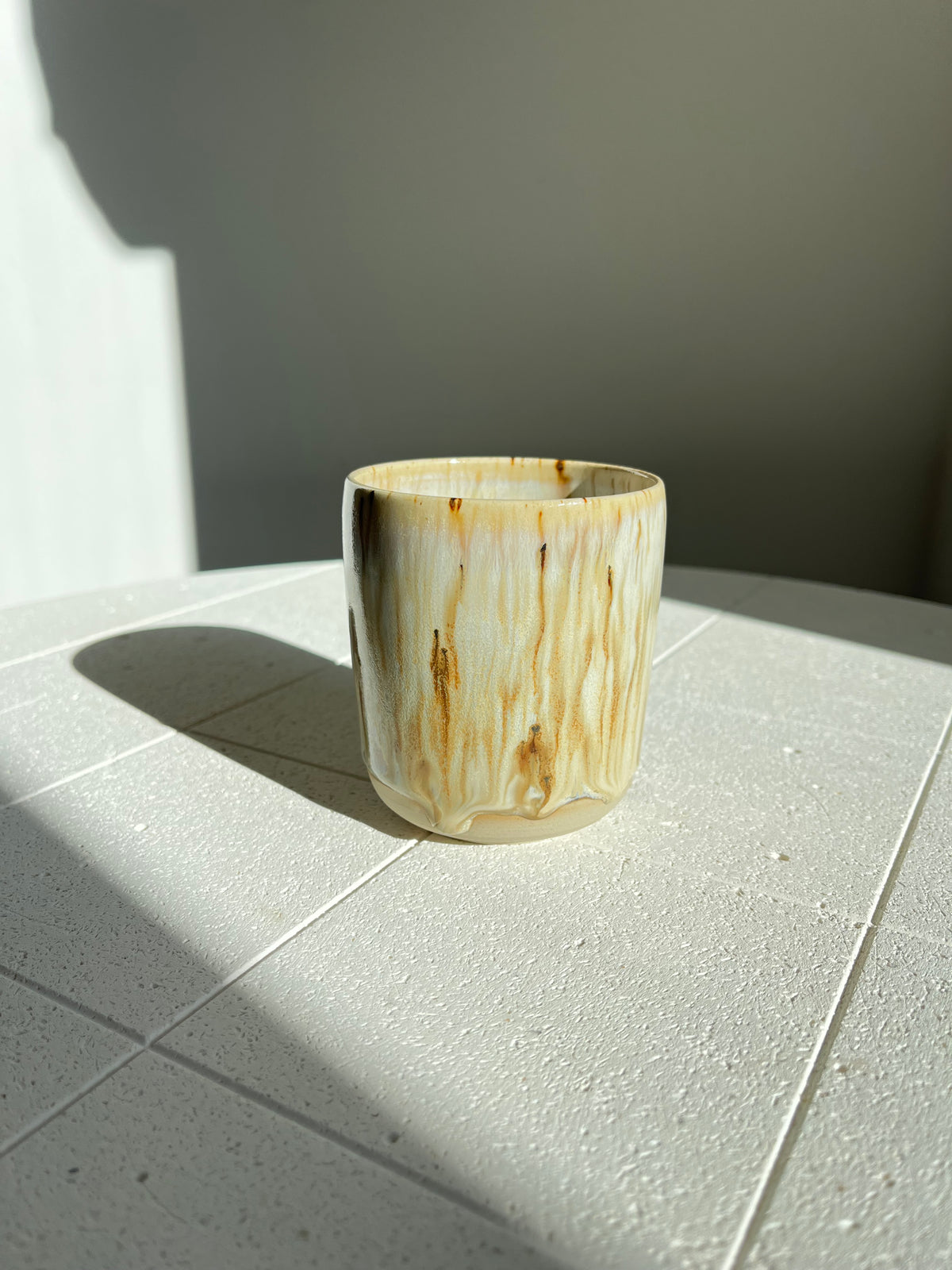 Becher milky