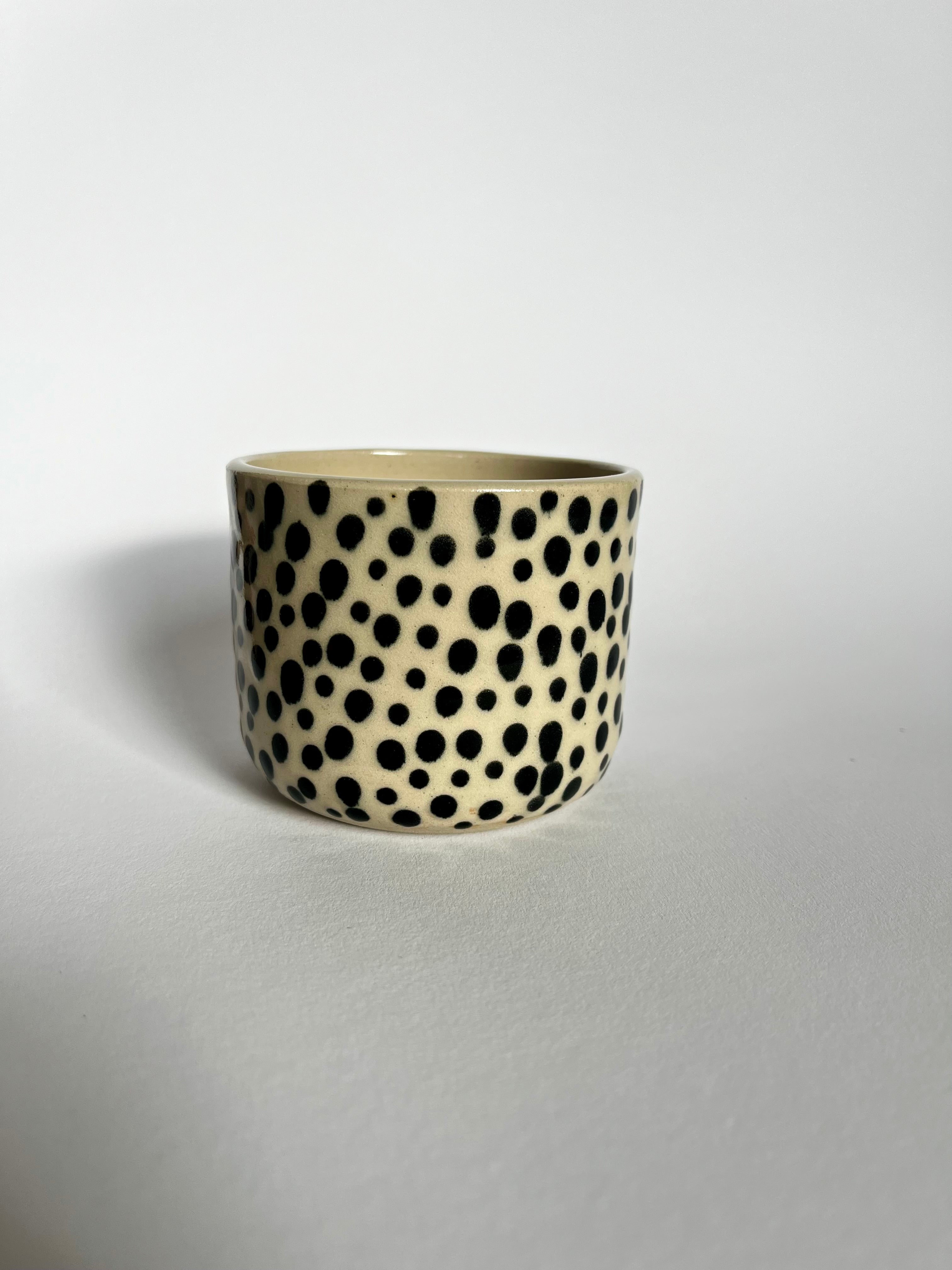 Becher dots