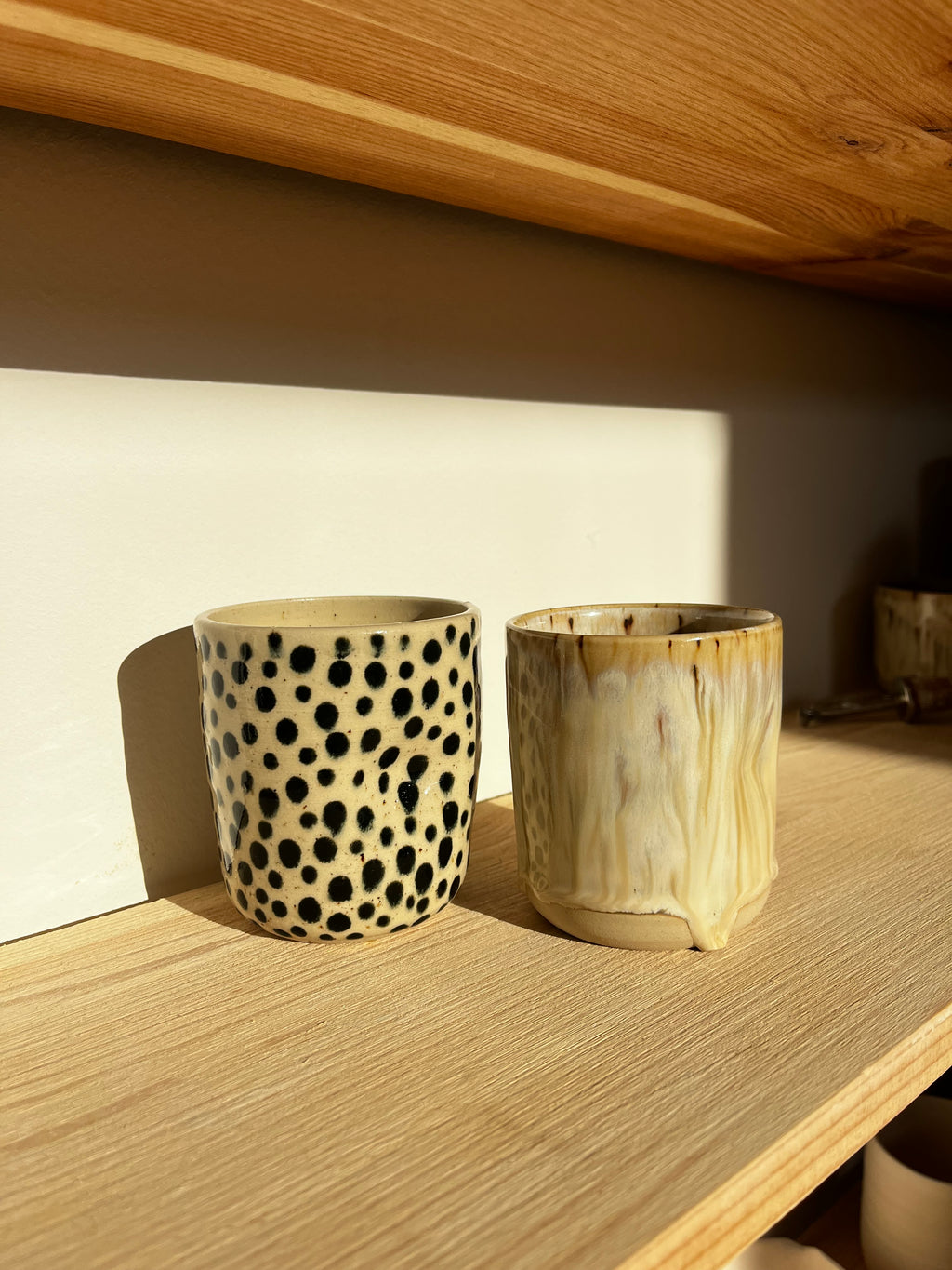 Mulden Becher milky