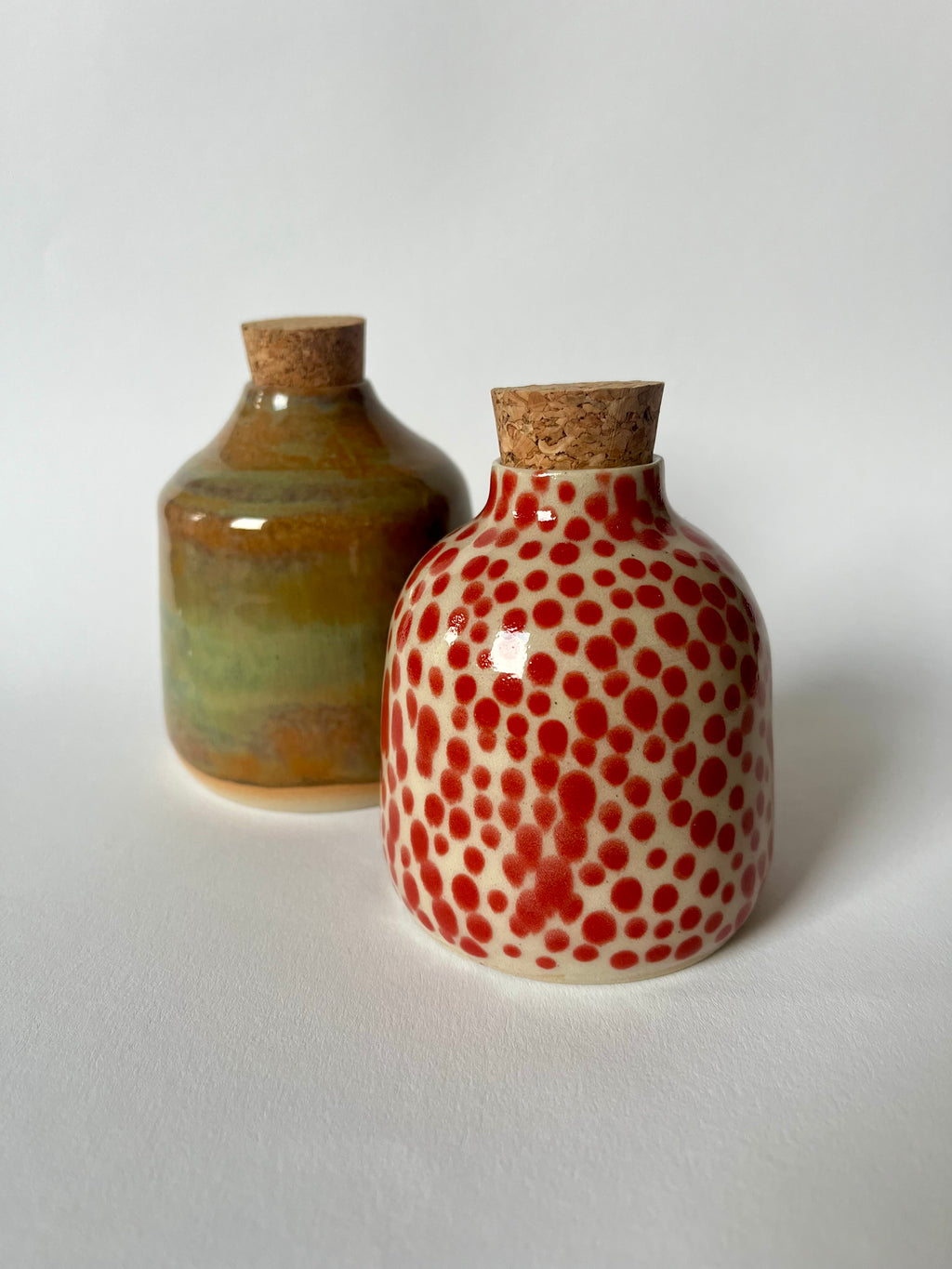 Ölflasche red dots