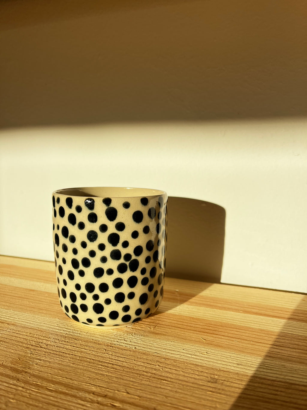 Becher dots